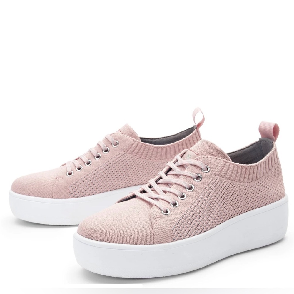 Traq by Alegria Qruise Blush Sneaker